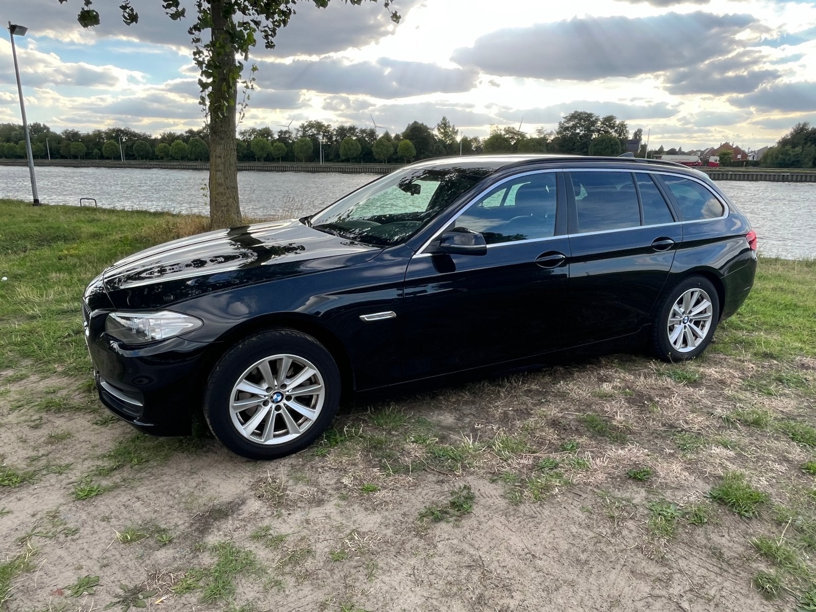 Bmw 518d, Autos, Euro 6, Boîte manuelle, Noir, 5 portes