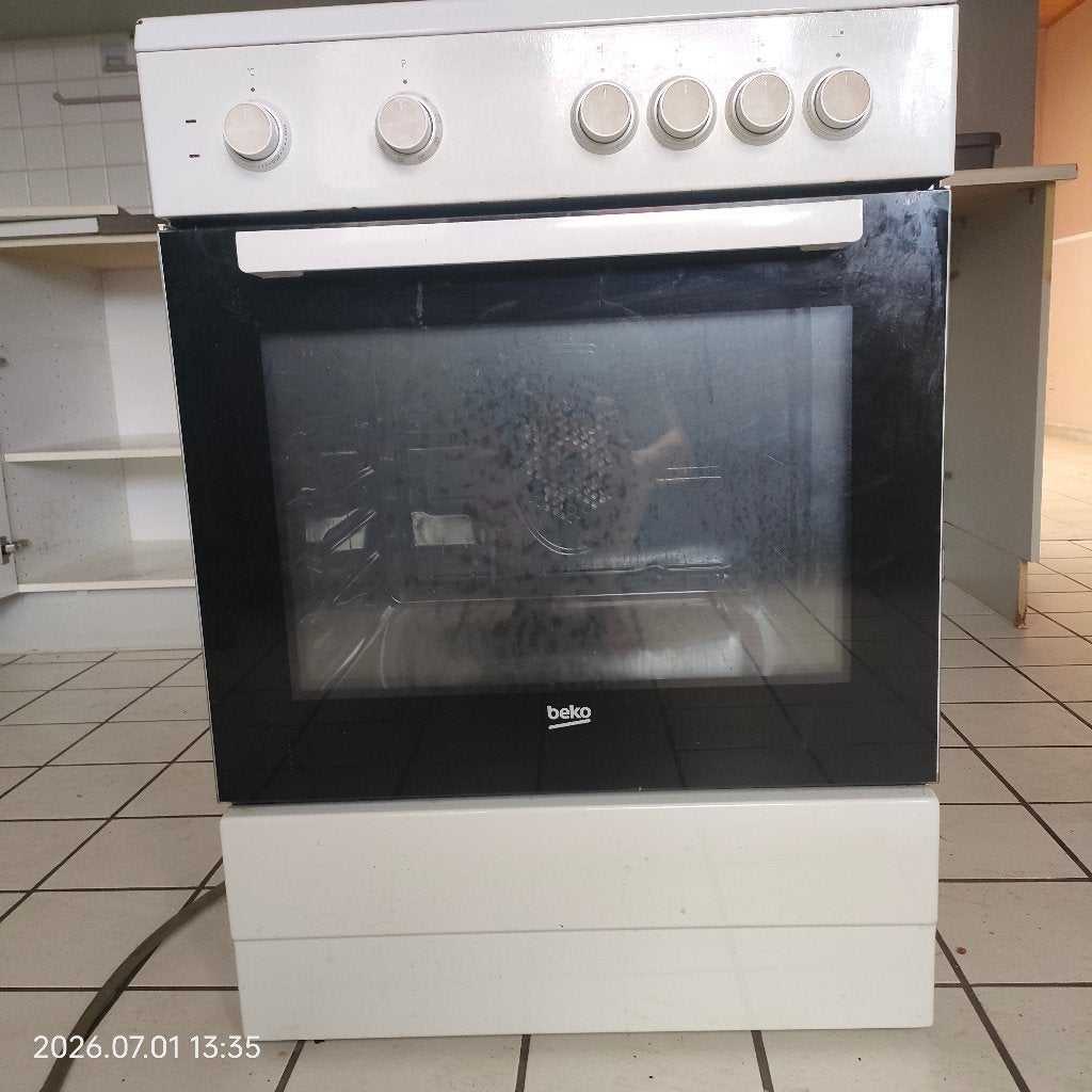 BEKO vitrokeramisch kookfornuis + oven, Ophalen, Gebruikt, Hete lucht, 60 cm of meer