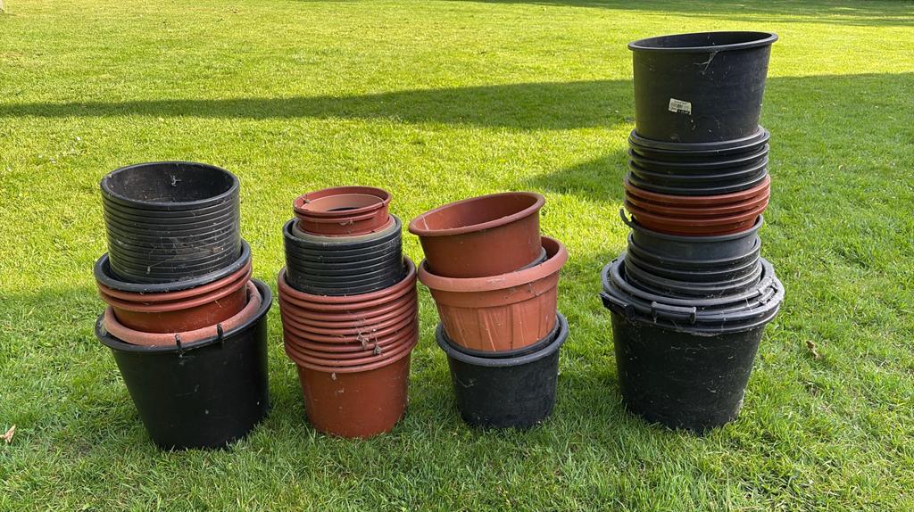 Bloempotten || Plantenbakken - ophalen in Deurne, Ophalen, Zo goed als nieuw