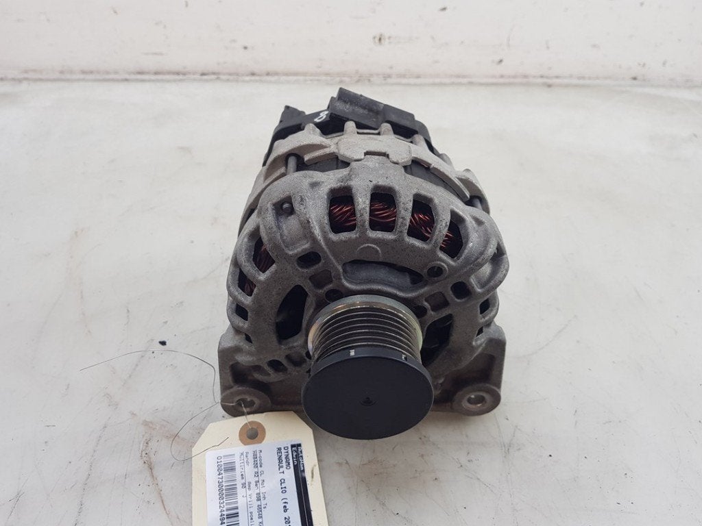 DYNAMO Clio IV Estate / Grandtour (7R) (|231006007R|), Robert Bosch AG, Gebruikt, Renault, Robert-Bosch-Allee 1
74232  Abstatt, DE