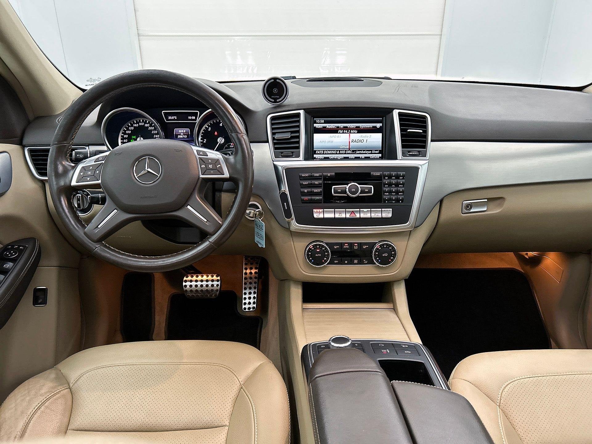 Mercedes-Benz ML-Klasse 250 4MATIC Luxury Line | Panoramisch, Autos, Achat, Euro 6, Entreprise, Carnet d'entretien