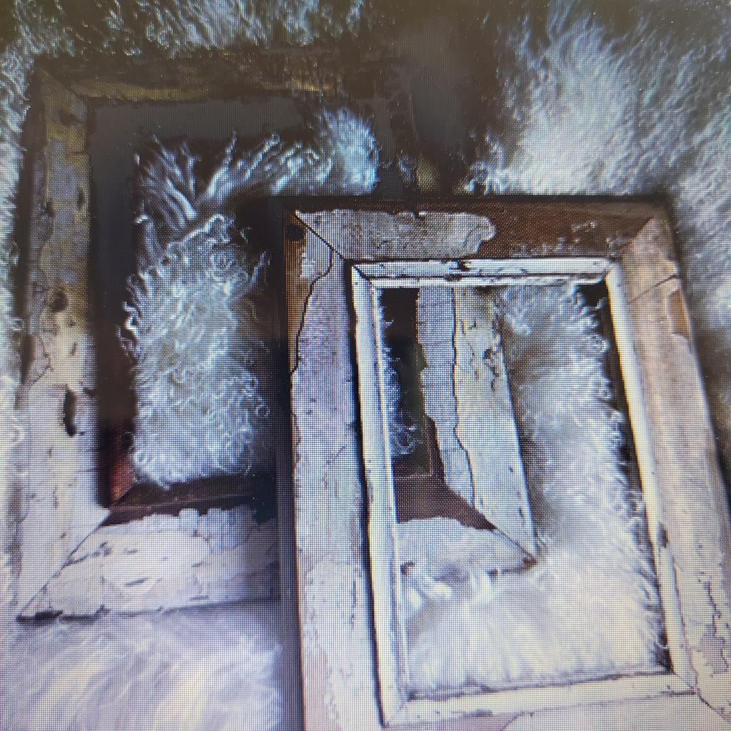 Anciens encadrement de châteaux, Enlèvement ou Envoi