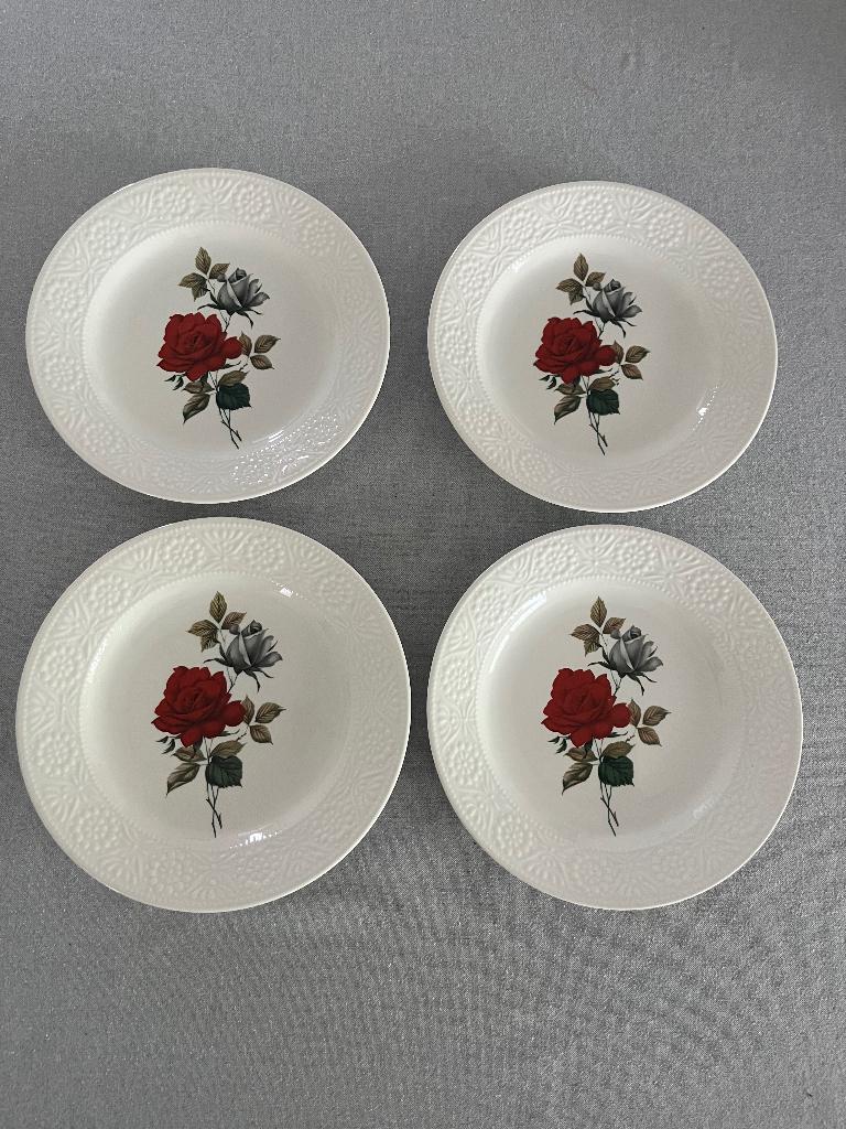 Boch borden thema ‘rozen’, Huis en Inrichting, Keuken | Servies, Ophalen of Verzenden, Zo goed als nieuw, Overige stijlen, Bord(en)