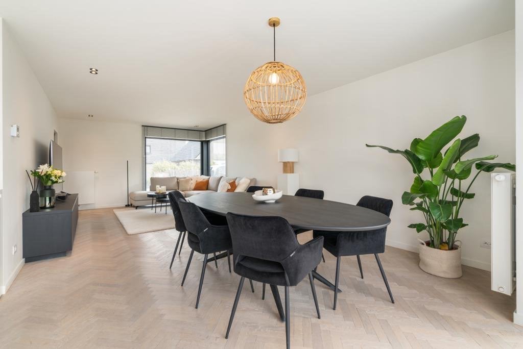 Eettafel + 8 stoelen, 100 à 150 cm, Enlèvement, Utilisé, Ovale