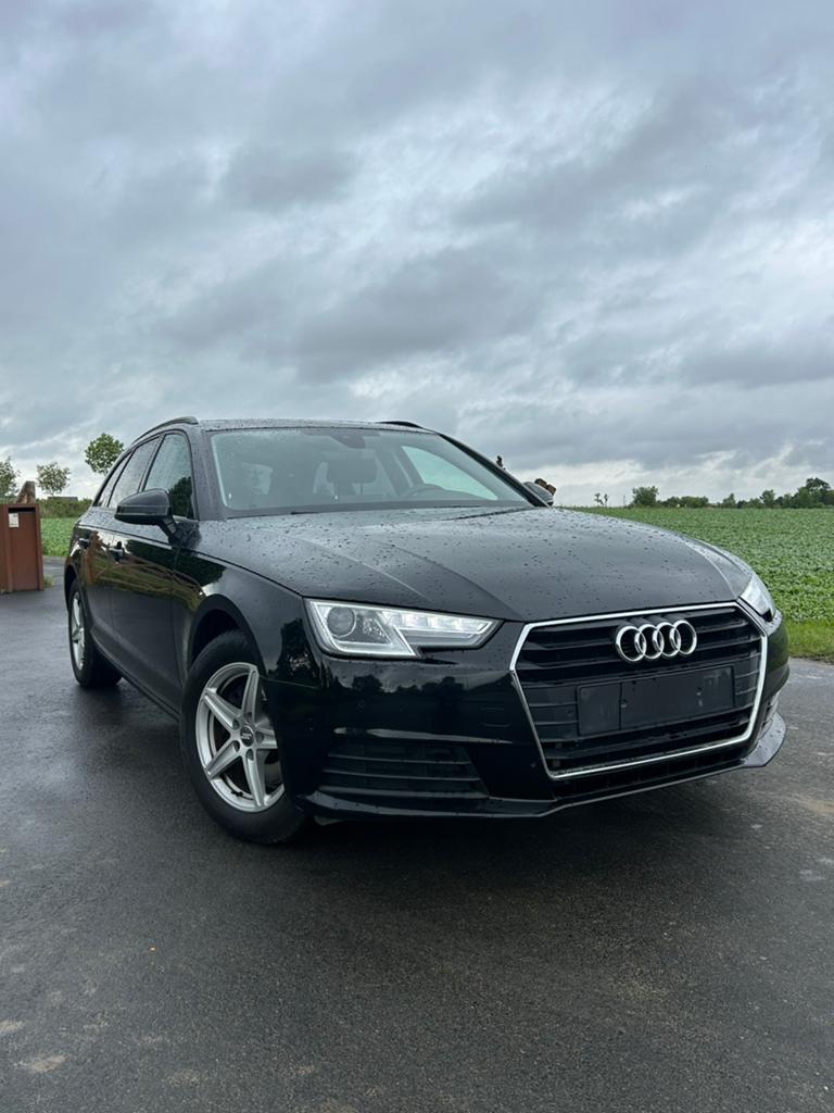 Audi A4 1400cc TFSI 115.000km - 2017 - Airco - Pano, Auto's, Audi, Bedrijf, A4, ABS, Airbags, Airconditioning, Alarm, Bluetooth
