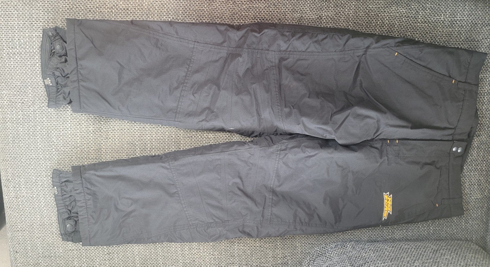 Ski/snowboard kleren en zak te koop, Ophalen