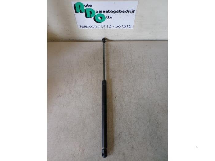 Gasdemper Motorkap links van een Seat Toledo (Toledo 99-), Gebruikt, -, -, Ophalen of Verzenden