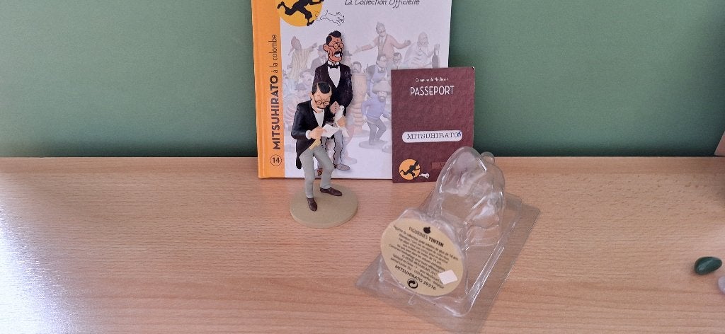 Figurine de Mitsuhirato +livre+certificat Atlas - Tintin, Collections, Enlèvement ou Envoi, Tintin, Neuf, Statue ou Figurine