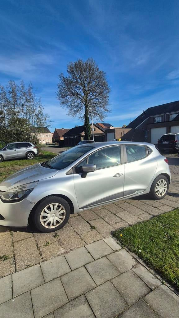 Clio 1.5dci euro5 2014 zo meenemen, Auto's, Euro 5, Stof, Zwart, 5 deurs