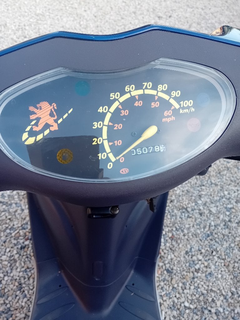 Scooter  Peugeot  vivacity, Fietsen en Brommers, Scooters | Peugeot, Ophalen, Vivacity, Klasse B (45 km/u), Zo goed als nieuw