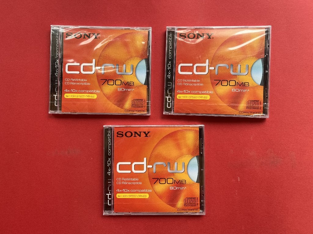 Nieuwe cd's (in blisterverpakking) (drie), Computers en Software, Beschrijfbare discs, Herschrijfbaar, Cd, Nieuw, Ophalen of Verzenden