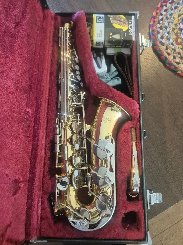Yamaha Saxofoon in goede staat met koffer, Ophalen, Zo goed als nieuw, Alt, Met koffer