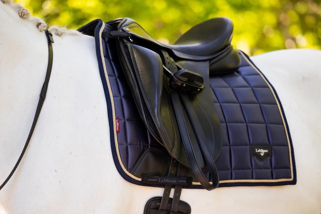 LeMieux Loire dressuur dekje Dusk Blue full SALE -39%!, Dieren en Toebehoren, Ophalen of Verzenden, Nieuw