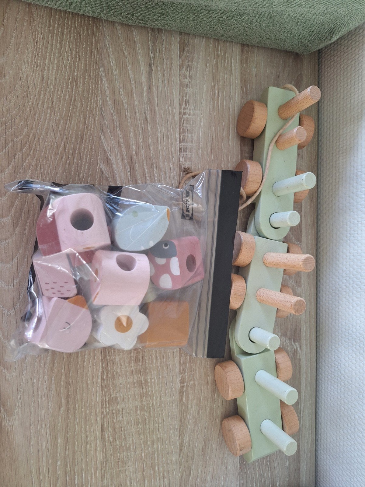 Little dutch  trein, Kinderen en Baby's, Kraamcadeaus en Geboorteborden, Ophalen