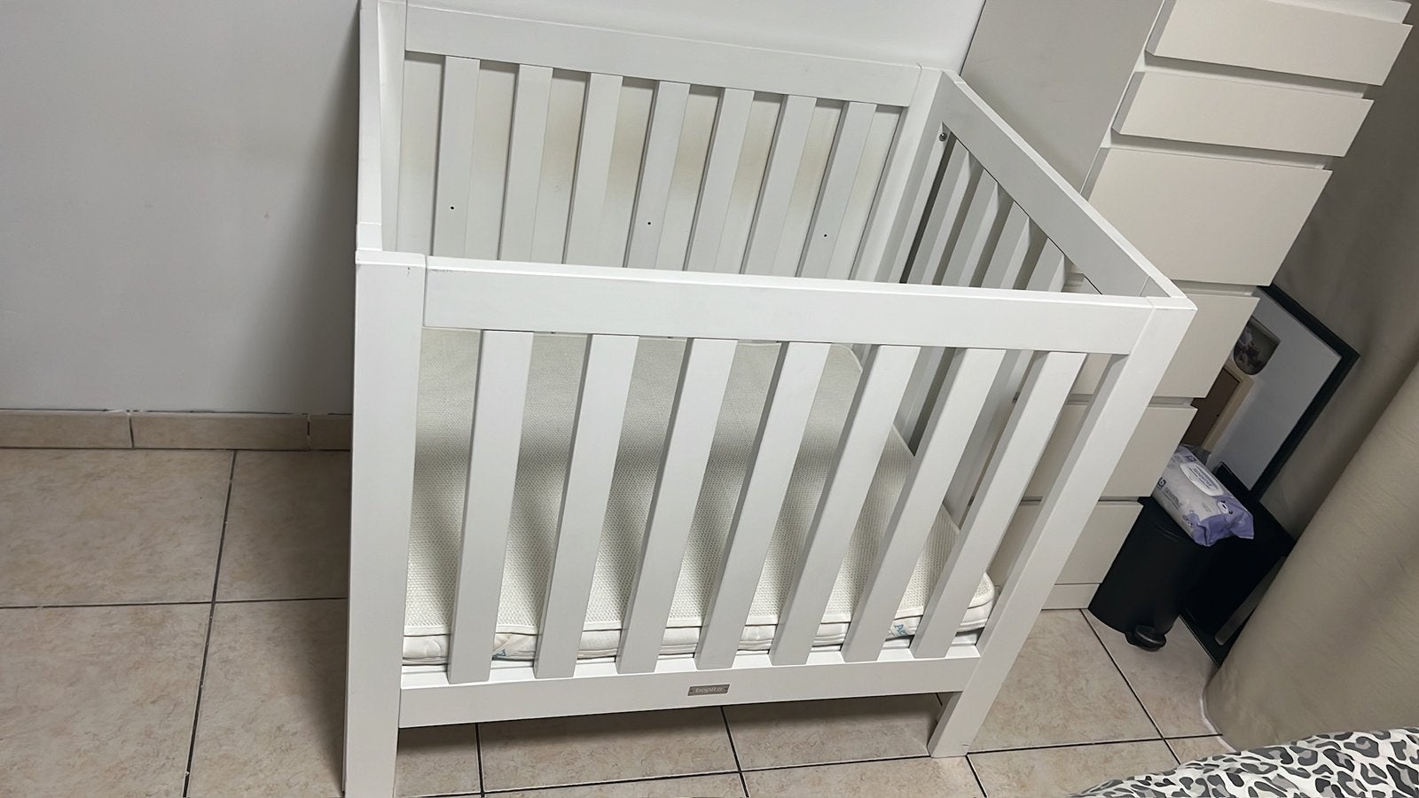 Bopita Basic Wood babybox 80x100cm, inclusief matras, Ophalen, Zo goed als nieuw, In hoogte verstelbaar