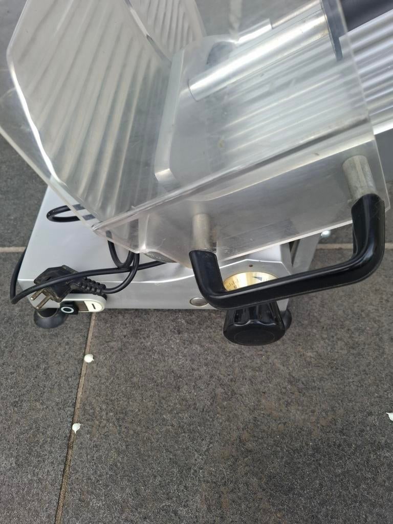 Machine de découpe, Enlèvement