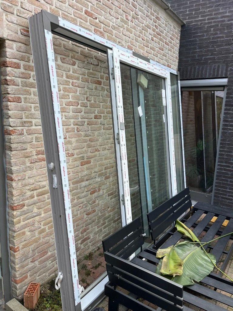 Fenêtre coulissante, neuve, désinstallée, Bricolage & Construction, Neuf, Enlèvement, Vitre comprise, 225 cm ou plus