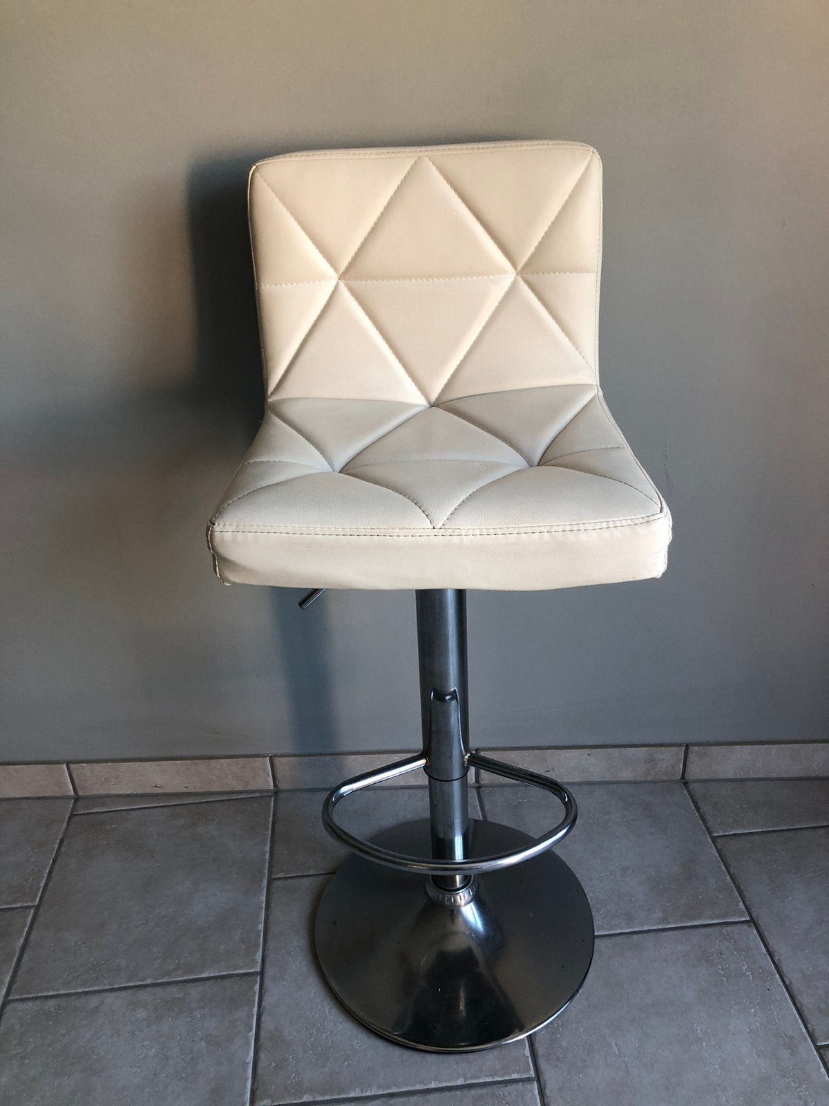 4 tabourets de bar beiges, 3 tabourets, Enlèvement, Comme neuf