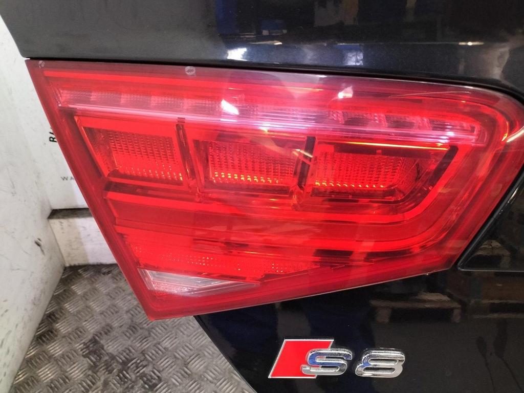 AUDI A8 4.2 TDI AWD QUATTRO PRO LINE  ACHTERLICHT L 2010, Ophalen of Verzenden, Gebruikt, Stiba lid