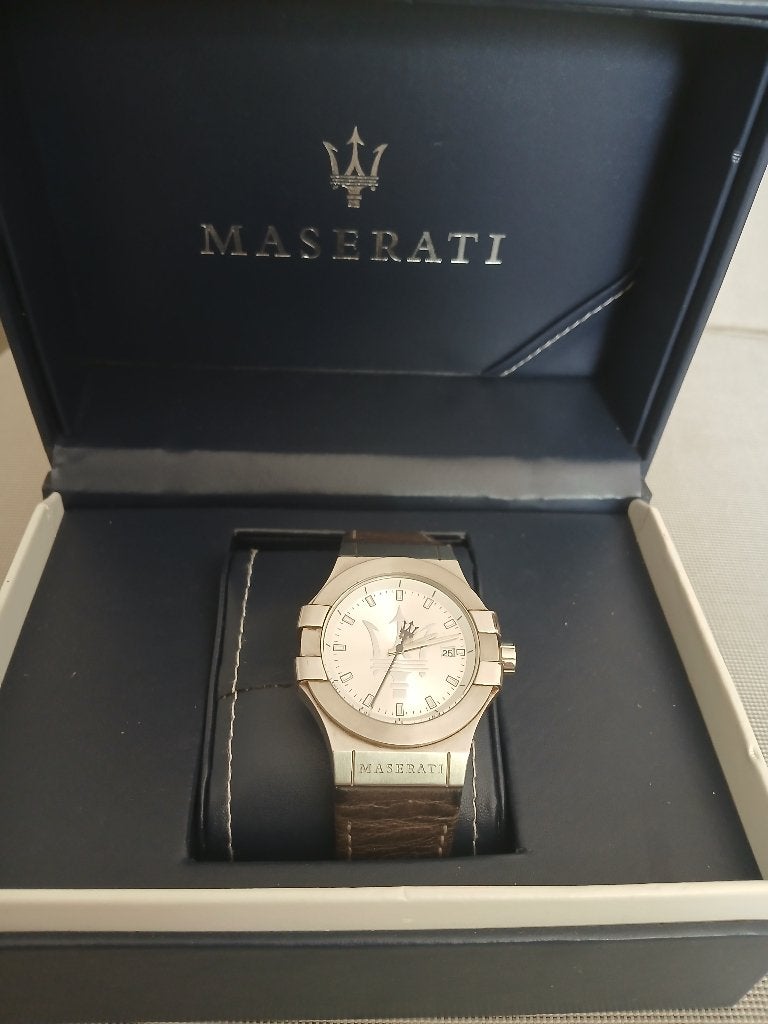Lot de montres (Maserati, Ferrari, CK, Burberry, Tommy), Handtassen en Accessoires, Horloges | Heren, Overige materialen, Gebruikt