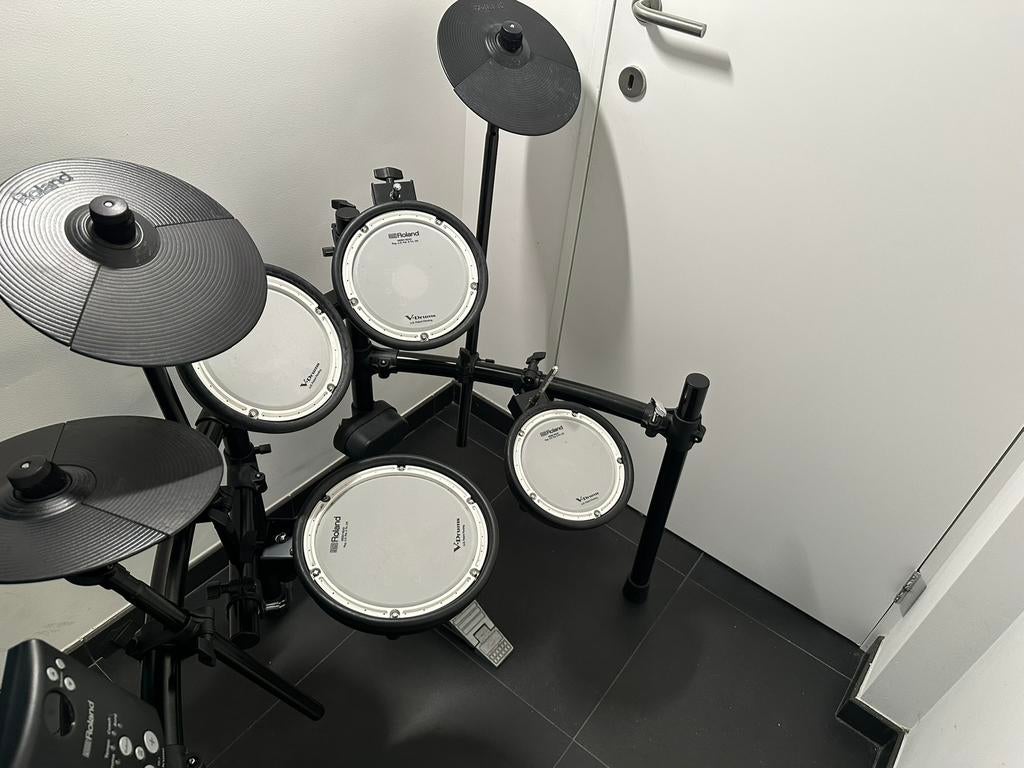 Roland v-drum TD-1, Musique & Instruments, Amplis | Basse & Guitare, Enlèvement, Comme neuf