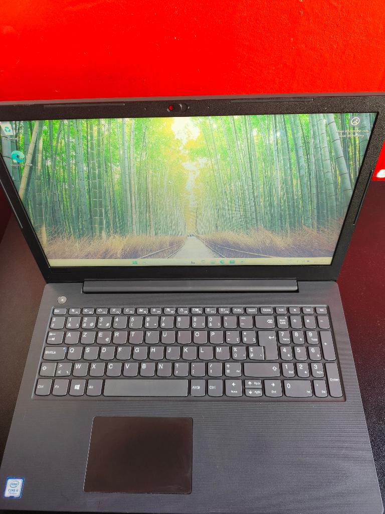 Lenovo Laptop 8gb ram 256 gb ssd Windows 11, Computers en Software, Ophalen, 256 GB, 2 tot 3 Ghz, 15 inch