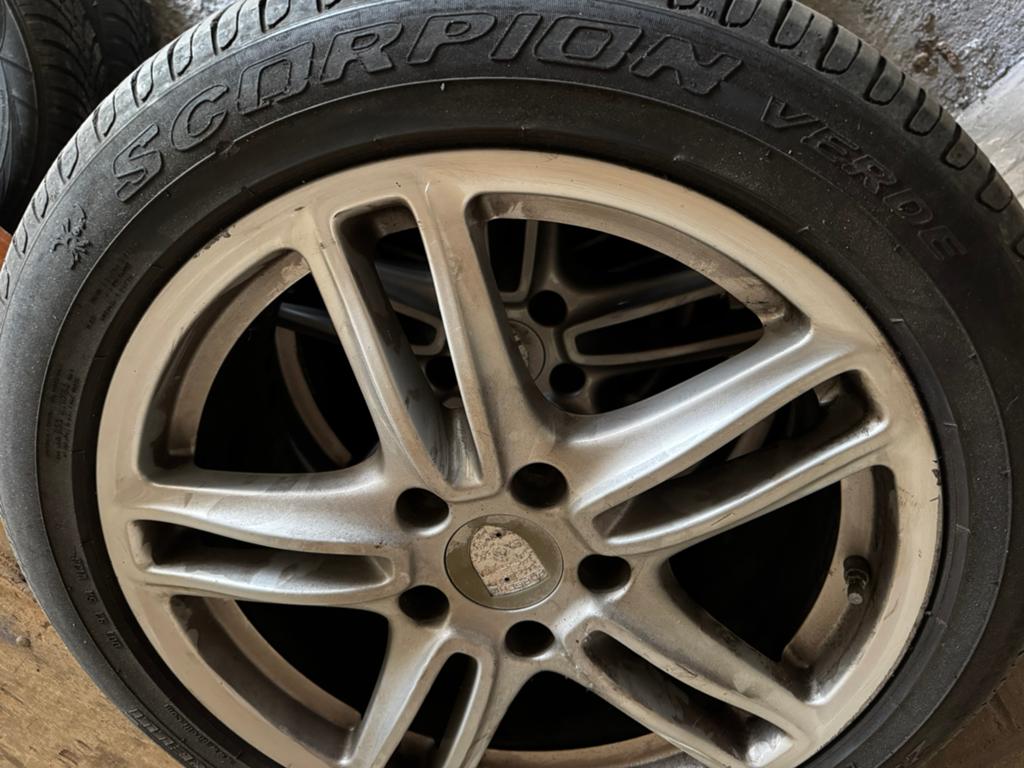 Jantes Porsche panamera 255/45 R19 100V, Autos : Pièces & Accessoires, Pneus & Jantes, Enlèvement, Pneu(s)