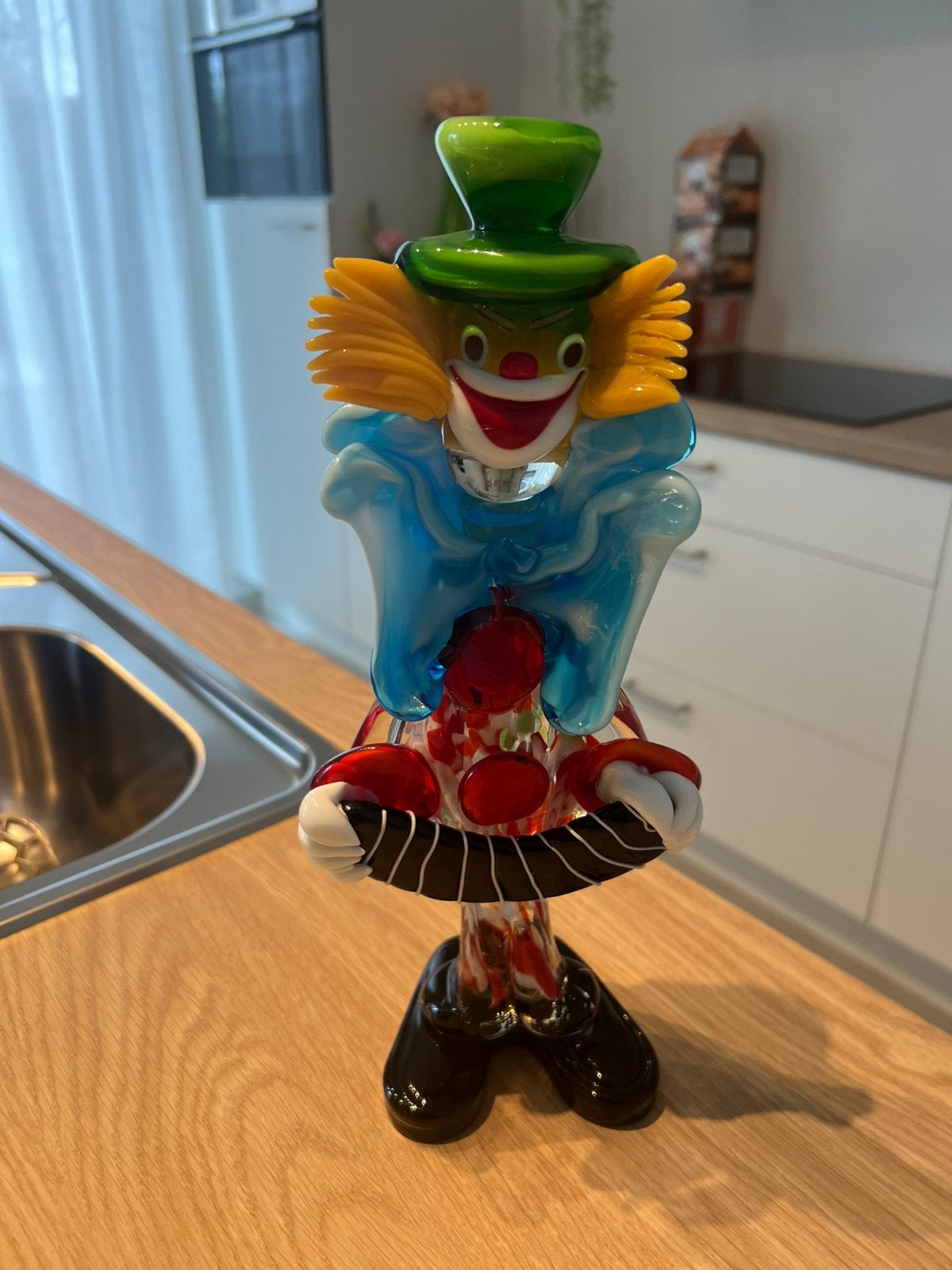 Clown de Murano, Enlèvement ou Envoi
