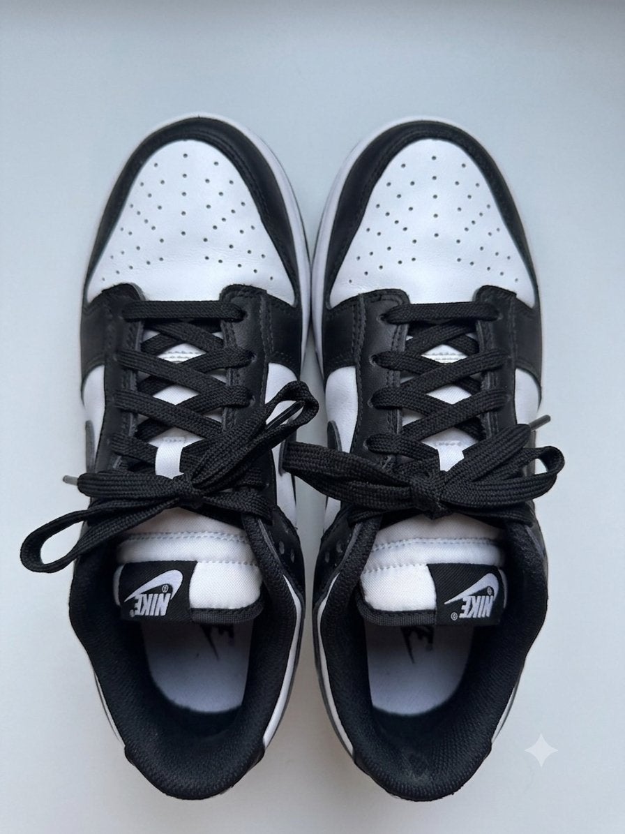 Nike sneakers panda dunk low, Enlèvement