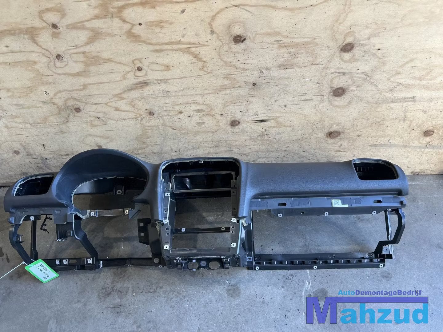 VW GOLF 6 Dashboard 2009-2013, Auto-onderdelen, Gebruikt, Volkswagen, Volkswagen AG, Vw@volkswagen.de