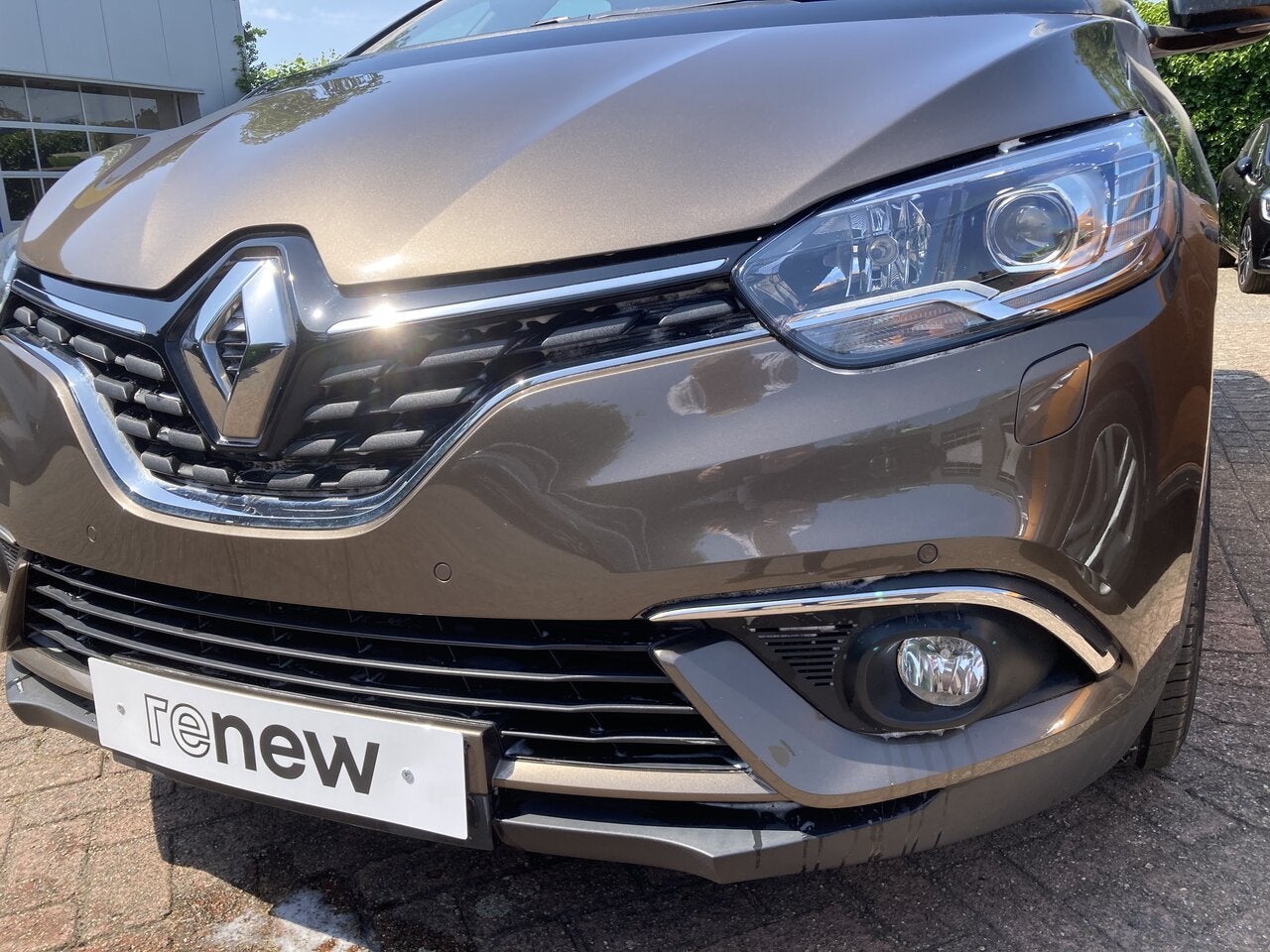 Renault Grand Scenic TCe 140 Pk Bose Edition * 7- Plaatsen, Auto's, 0 kg, Monovolume, 4 cilinders, Bruin