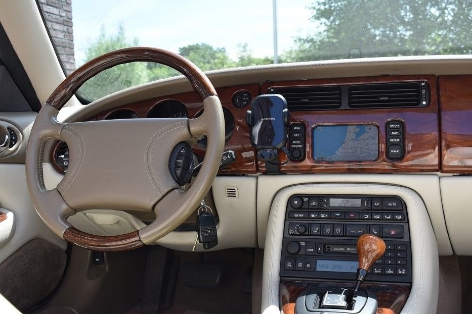 Jaguar XK8 4.0 V8 Convertible/ 2e eigenaar/Leer/Navi Wij zij, Autos, Jaguar, XK, Achat, Beige, Entreprise