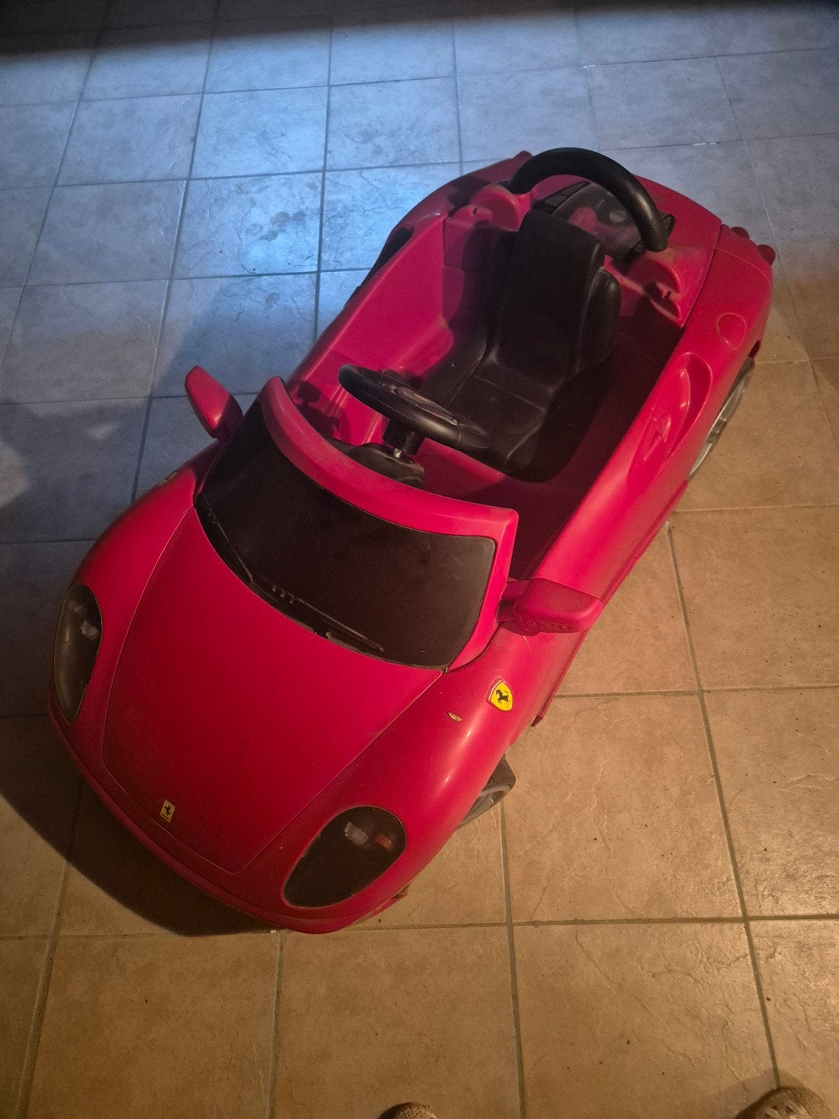 kinder ferrari, Ophalen, Zo goed als nieuw
