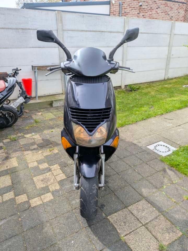 Aprilia leonardo 150cc, Scooter, Gebruikt, Particulier, 11 kW of minder