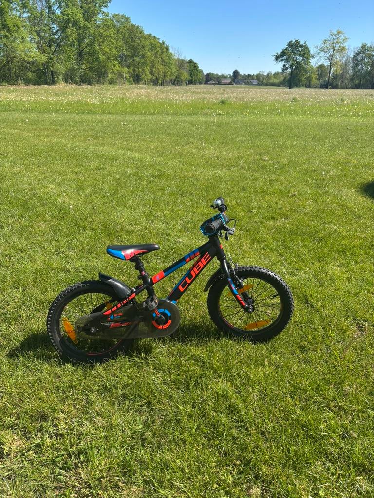 Kinderfiets Cube 16inch, Fietsen en Brommers, Ophalen, Zo goed als nieuw