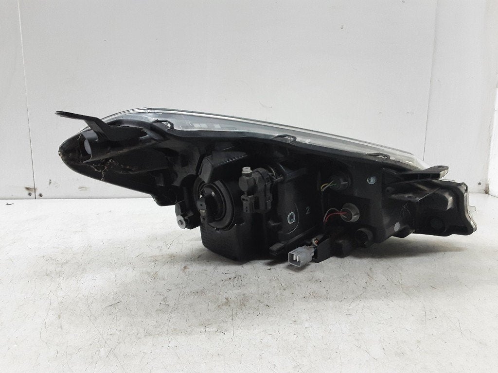 PHARE / OPTIQUE AVANT GAUCHE Toyota Yaris III (P13), Mevr. I. Hauben, Toyota, Utilisé, Rue de l'Espoir 34 34
4030  GRIVEGNÉE, BE