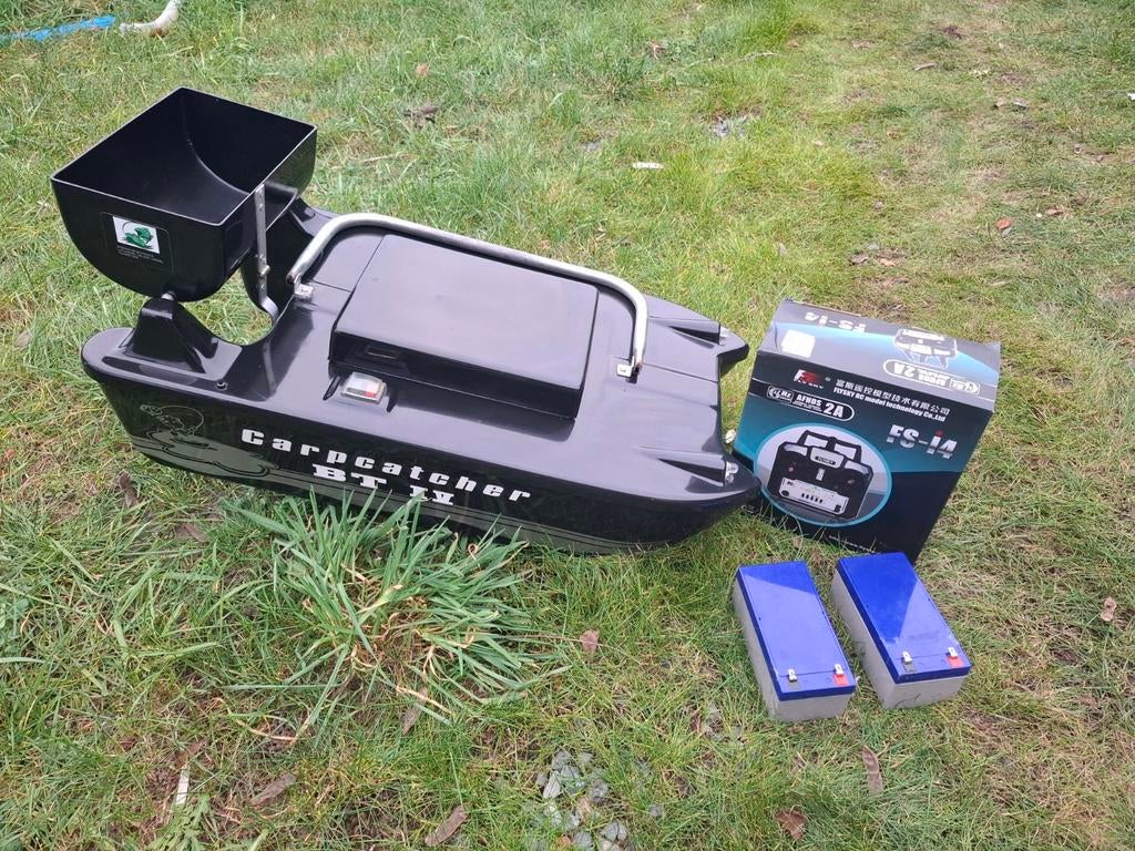 Voerboot carpcatcher izgst met garantie, Watersport en Boten, Hengelsport | Karpervissen, Ophalen of Verzenden