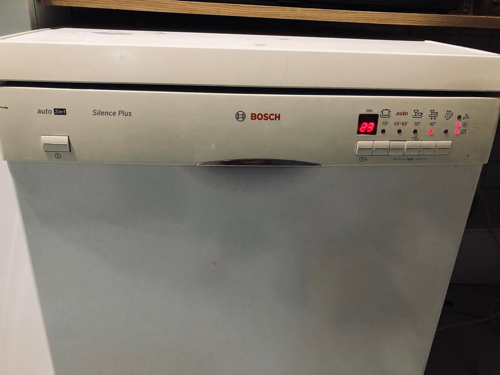 Wasmachine BOSH, Elektronische apparatuur, Vaatwasmachines, Zo goed als nieuw, Kort programma, Ophalen
