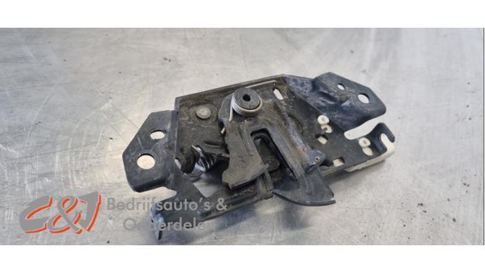 Slotmechaniek Motorkap van een Ford Transit Connect, Gebruikt, -, -, Ophalen of Verzenden