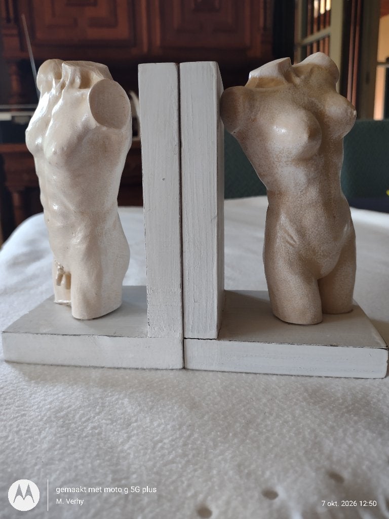Boekensteunen torso man/vrouw in steen en hout, Antiek en Kunst, Ophalen of Verzenden, Koper