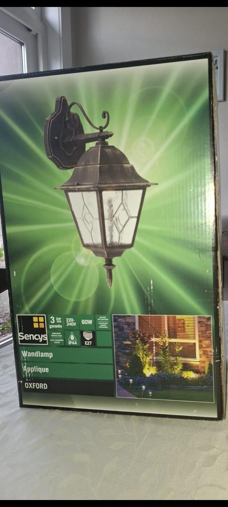 Lamapaire extérieur lanterne + télécommande. 2 articles disp, Lampadaire