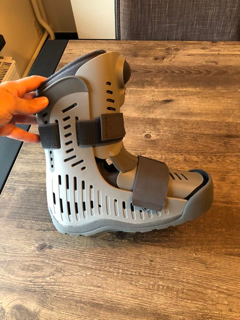 Medische looplaars, Ossur, maat 36-39, Sport en Fitness, Ophalen, Zo goed als nieuw
