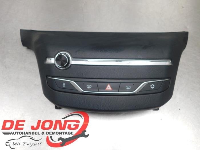 Panneau commande radio d'un Peugeot 308, -, 3 mois de garantie, Utilisé, -