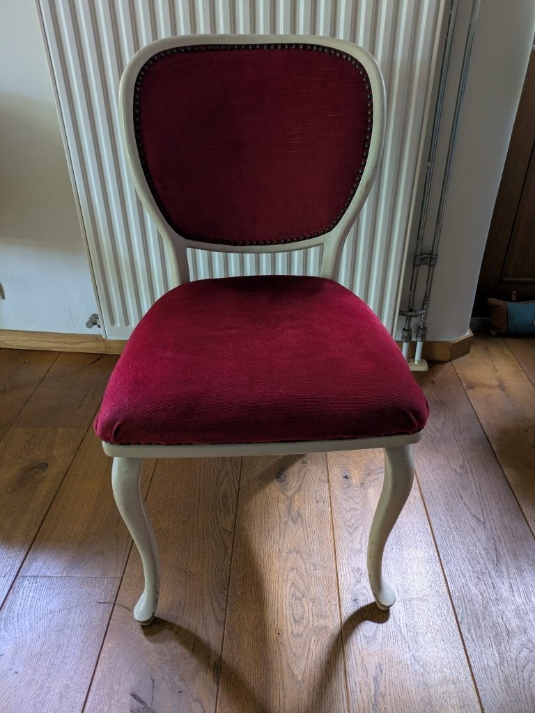 Chaise baroque, Enlèvement