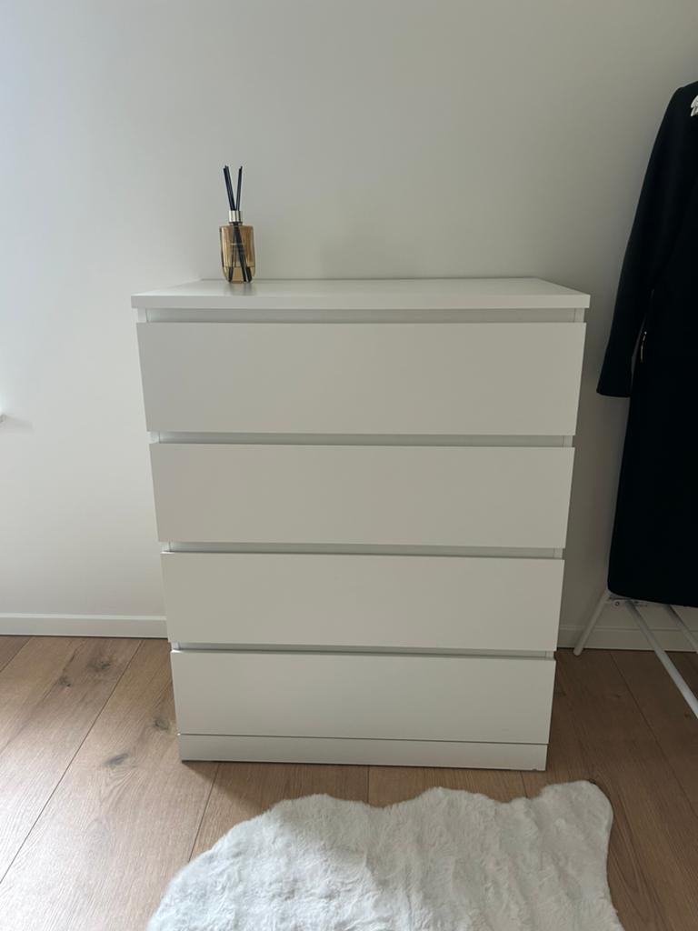 Malm kast, Enlèvement, Comme neuf