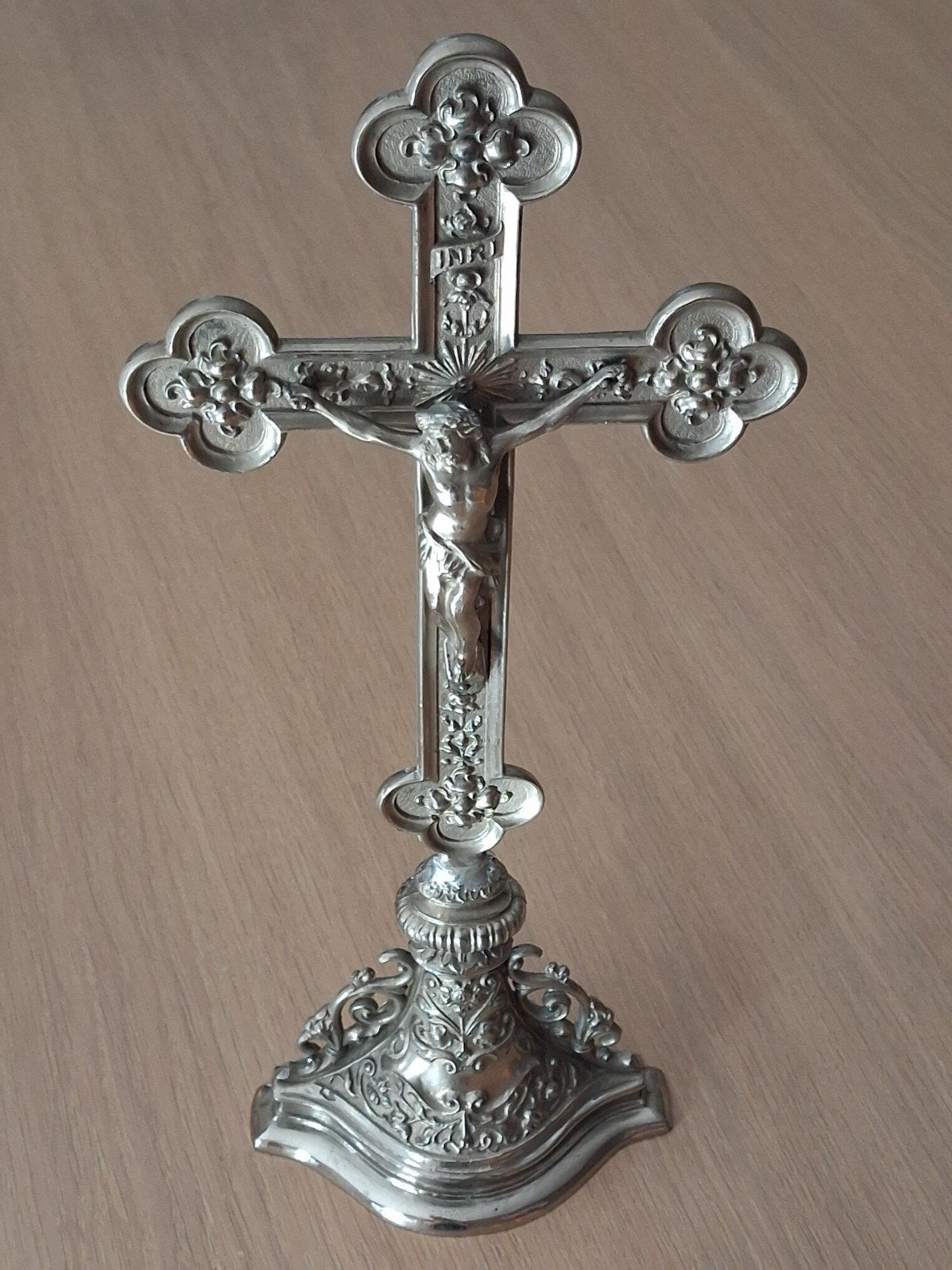 Mooi staand kruisbeeld – 40 cm, Ophalen