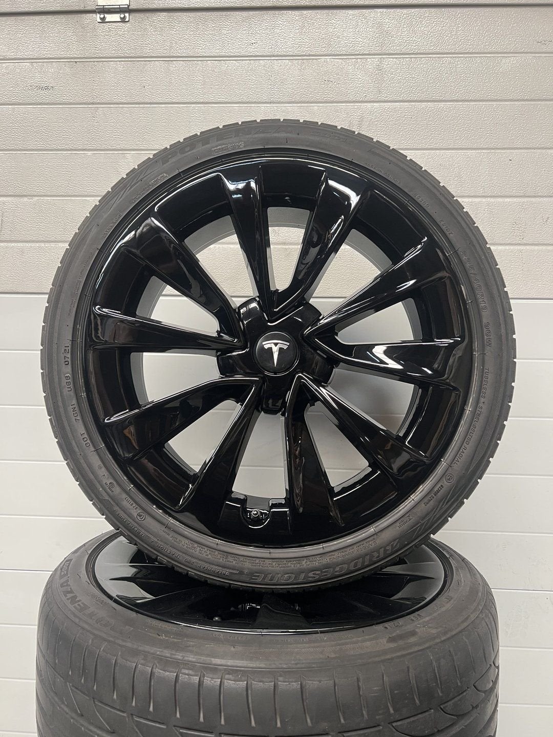 19’’ TESLA MODEL 3/Y VELGEN ZOMERBANDEN ORIGINEEL TPMS TURBI, Pneus et Jantes, -, 19 pouces, -