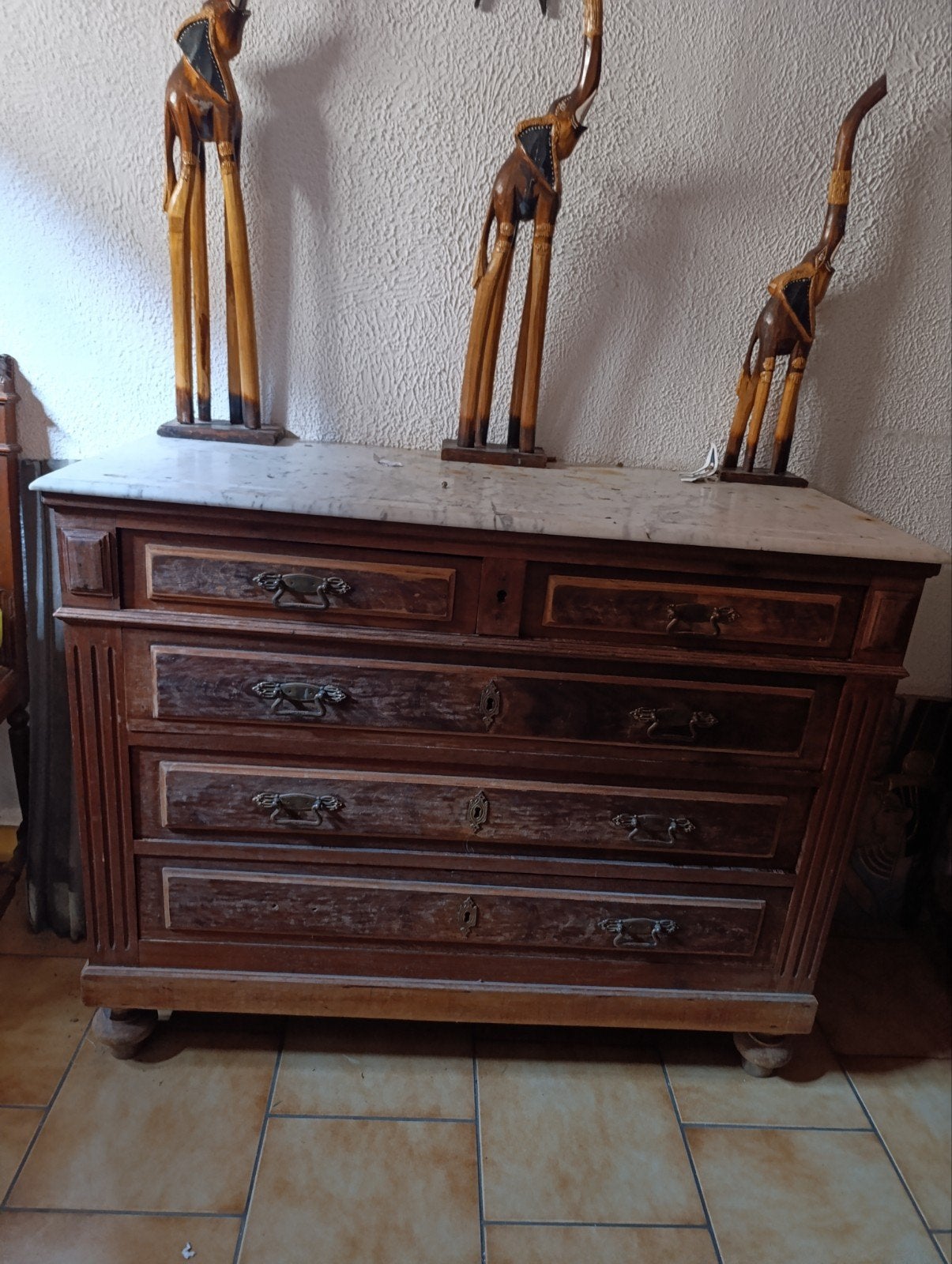 Ancienne commode, Maison & Meubles, Armoires | Commodes, Enlèvement
