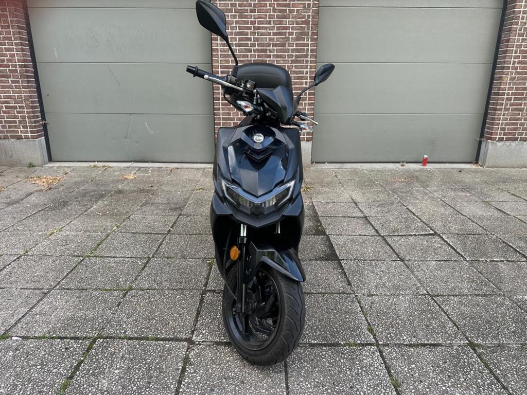 Sym jet4 rx, Fietsen en Brommers, Scooters | Yamaha, Zo goed als nieuw, Overige modellen, Klasse A (25 km/u), Benzine, Ophalen