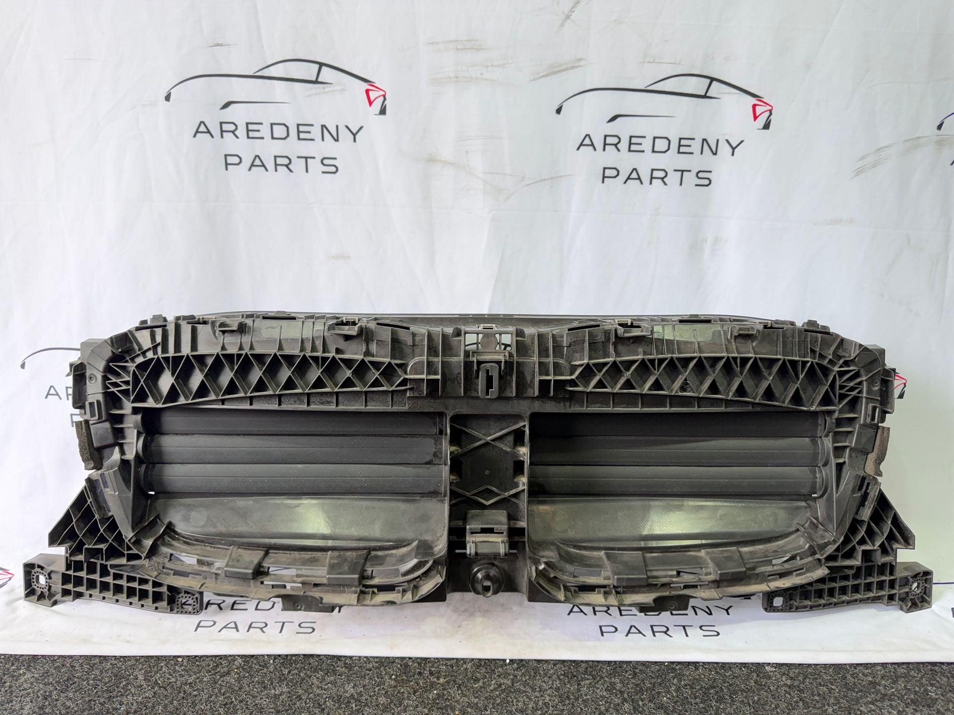 BMW iX3 G08 Luchtinlaat Luchtgeleider Luchtrooster T205826, -, Utilisé, -, Enlèvement ou Envoi